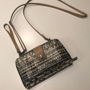 Sakroots Crossbody